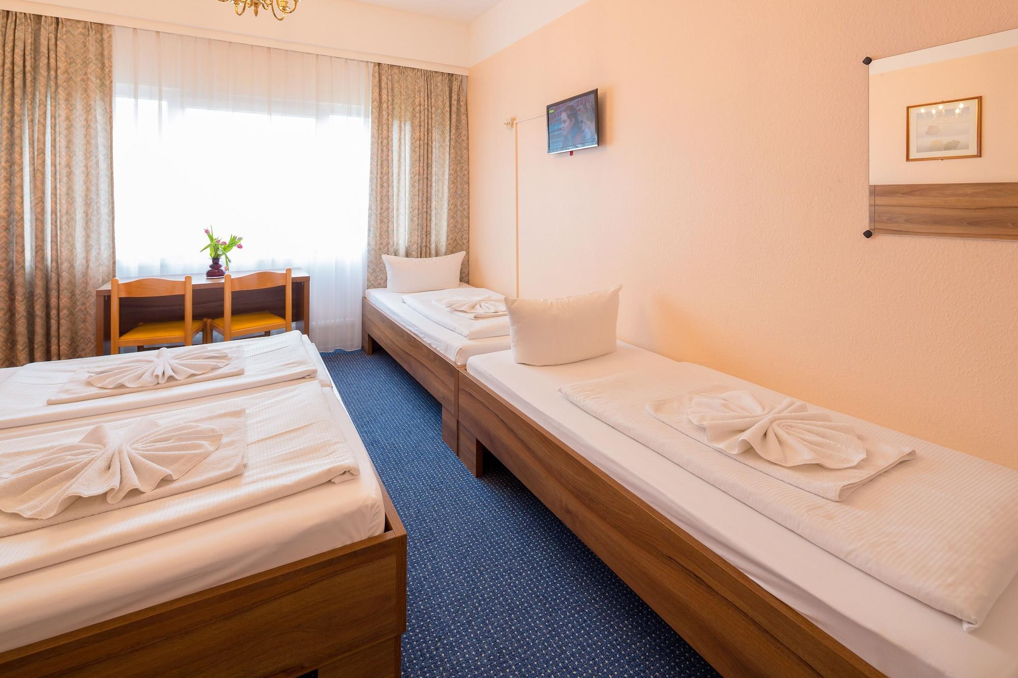 Alper Am Potsdamer Platz Hotel Berlino